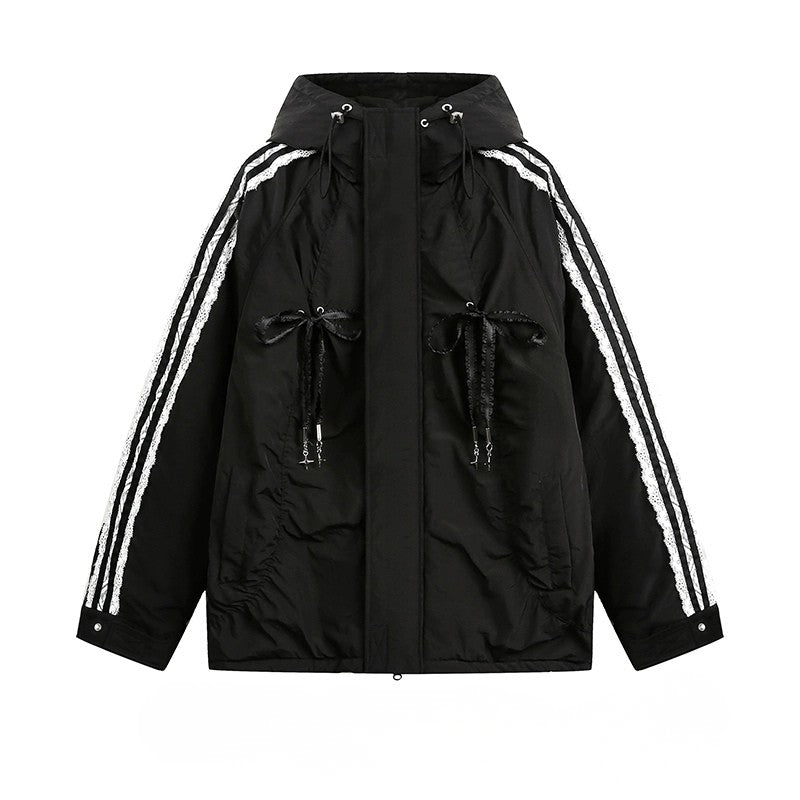 Jacket coat with a lace hood, three stripes, American style, with a bow on the chest.