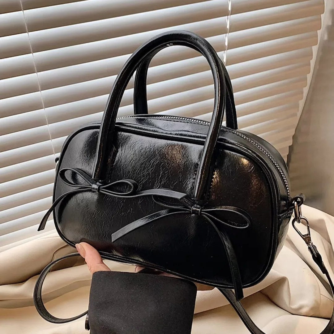 Small High Quality Handbag In Black