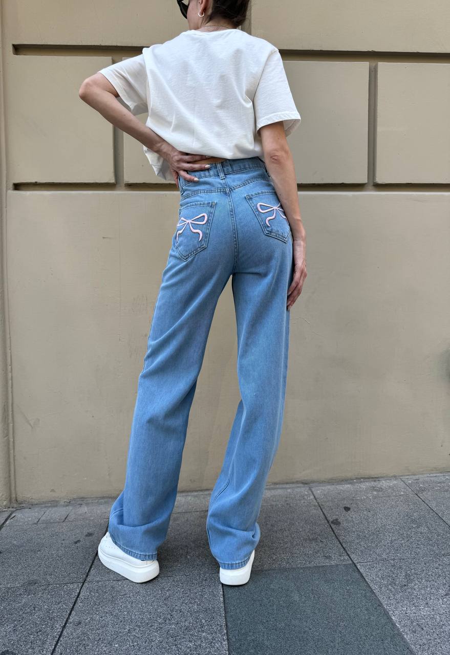 pink bow jeans