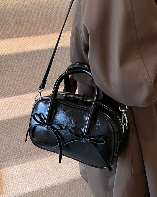 Small High Quality Handbag In Black